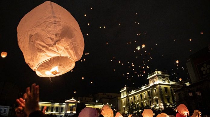 Δήμος Αθηναίων: Η «Νύχτα των Ευχών» από την Πλατεία Κοτζιά θα φωτίσει και φέτος Παραμονή των Χριστουγέννων όλη την Αθήνα nyxtatwneuxwn